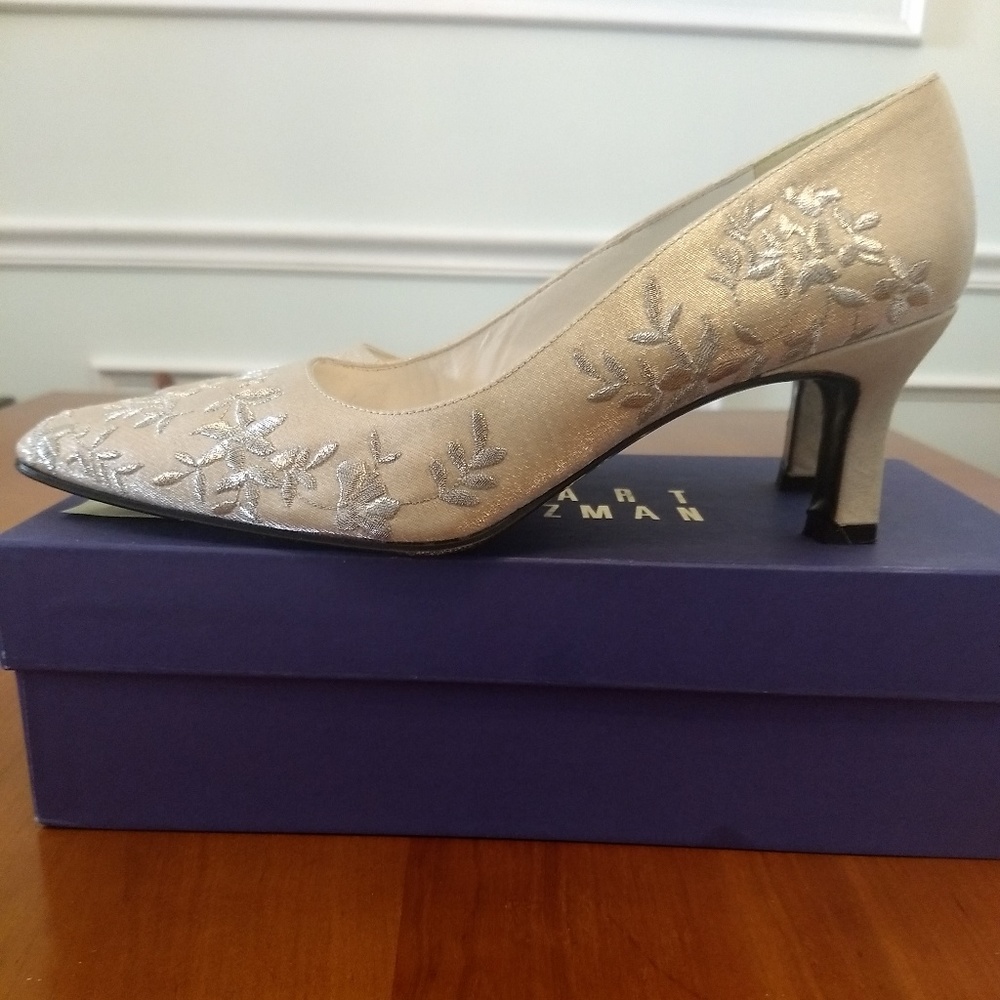 Stuart Weitzman pumps